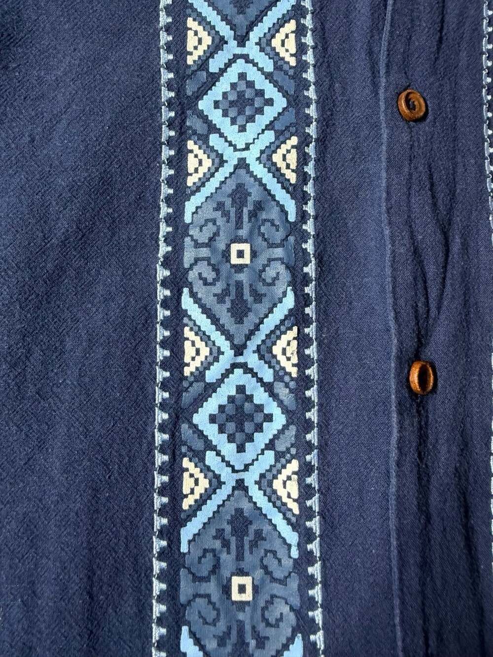 Aeropostale Short Sleeve Guayabera Shirt Size S Blue - Picture 3 of 5